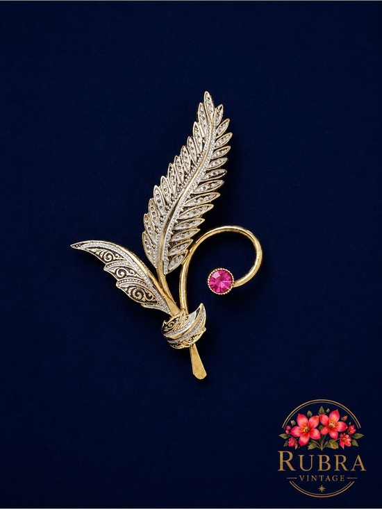 Vintage Jewelry - Damascene
Vintage Gold Tone Feather Brooch with Pink Stone